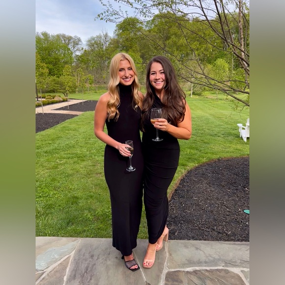 Meet your Posher, Stephanie - Picture 2 of 4